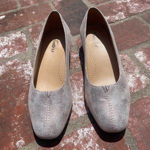 Trotters "Doris" sparkly pink low heels - size 7W